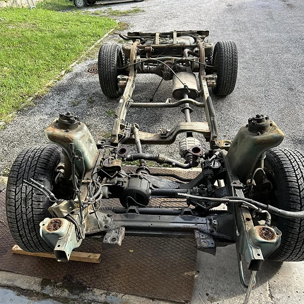 carcasse voiture saint vit